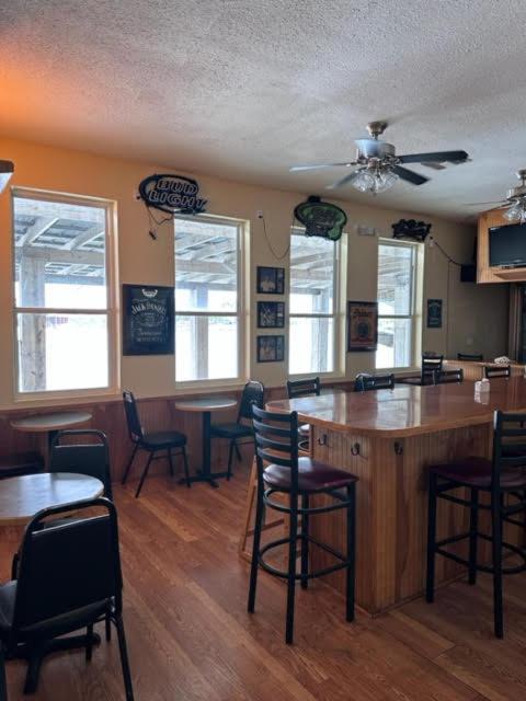 White Sands Inn, Marina, Bar & Grill Port Isabel Exteriör bild