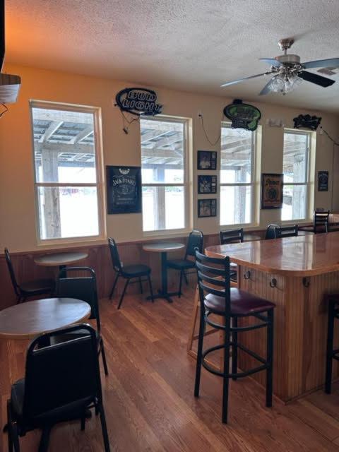 White Sands Inn, Marina, Bar & Grill Port Isabel Exteriör bild